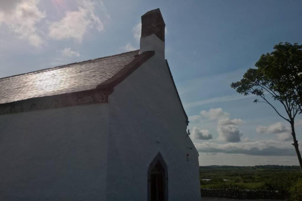 The Burren Art Gallery Built In 1798 Villa Tubber Exterior photo