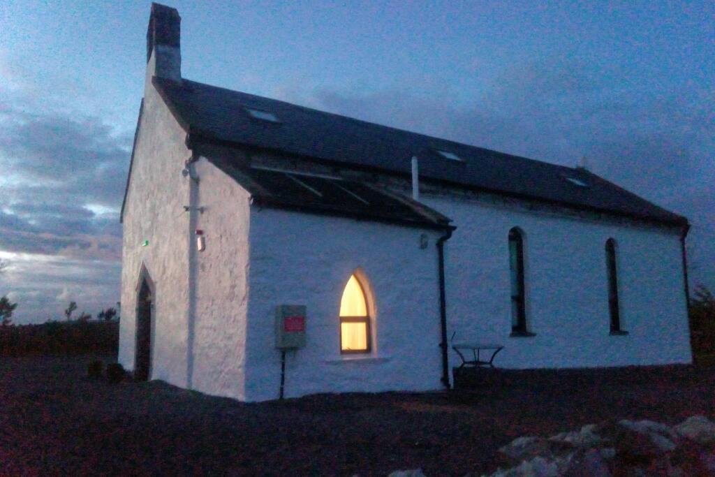 The Burren Art Gallery Built In 1798 Villa Tubber Exterior photo