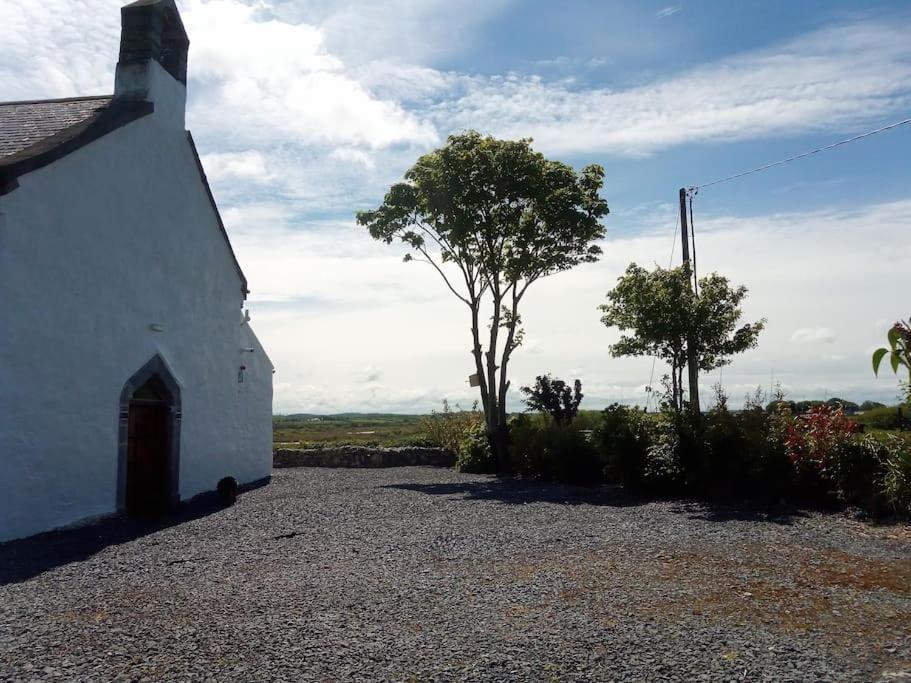 The Burren Art Gallery Built In 1798 Villa Tubber Exterior photo