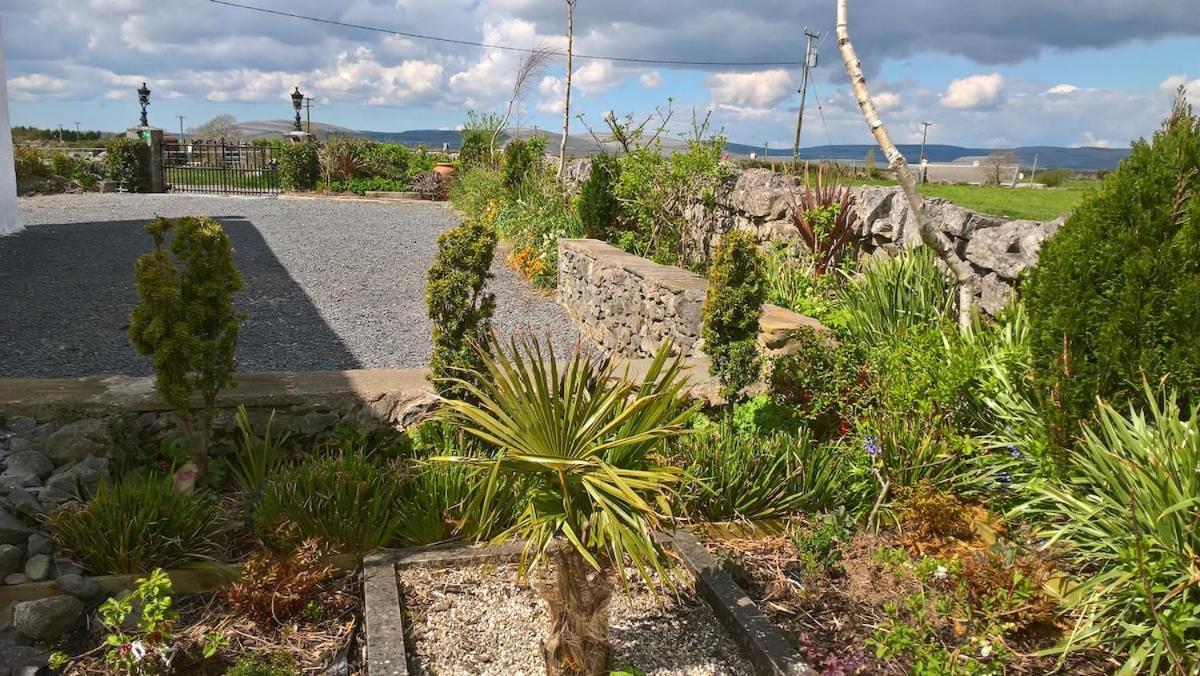 The Burren Art Gallery Built In 1798 Villa Tubber Exterior photo